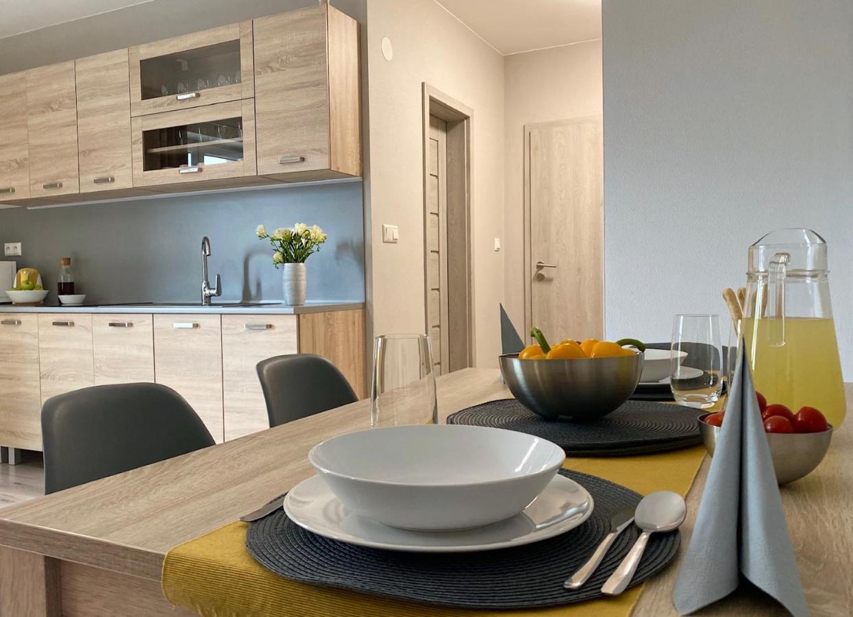 City Apartments Липтовски-Микулаш Экстерьер фото