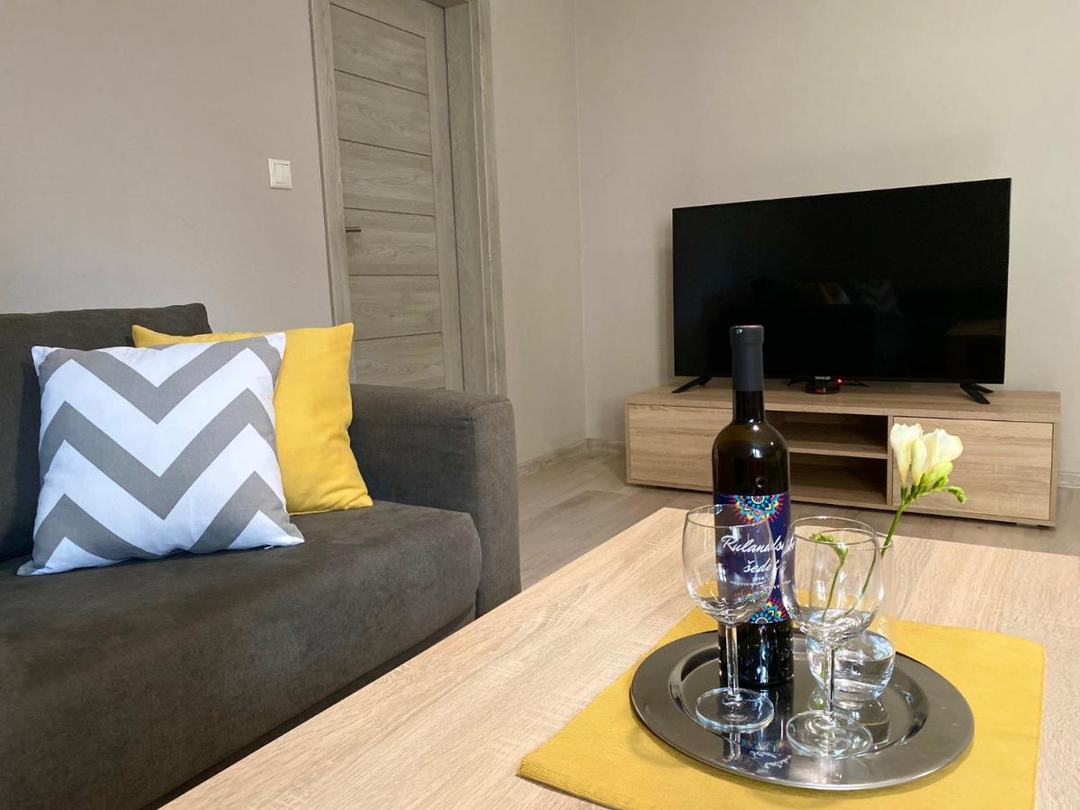 City Apartments Липтовски-Микулаш Экстерьер фото