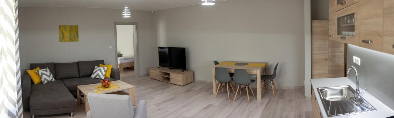 City Apartments Липтовски-Микулаш Экстерьер фото